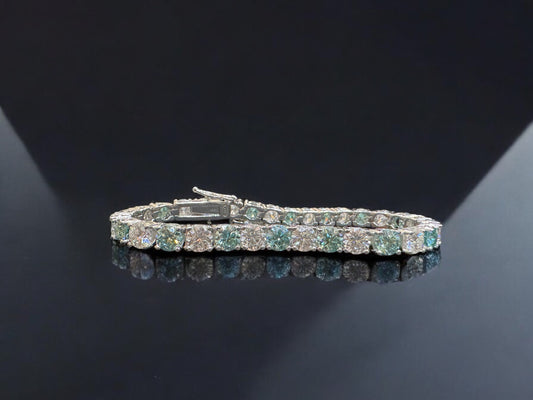 0.50 carat tennis bracelet 5mm
Lab grown moissanite diamonds
925, 18k white gold